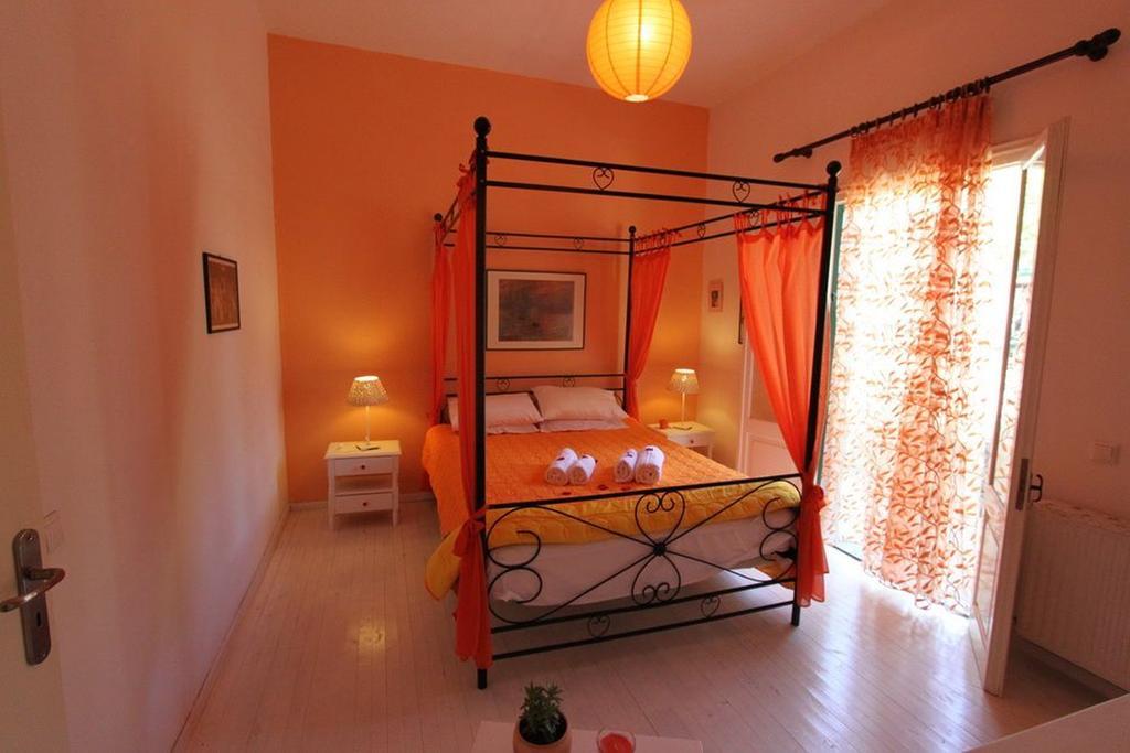 Angeliki Studio&Apartment Gaios Bagian luar foto